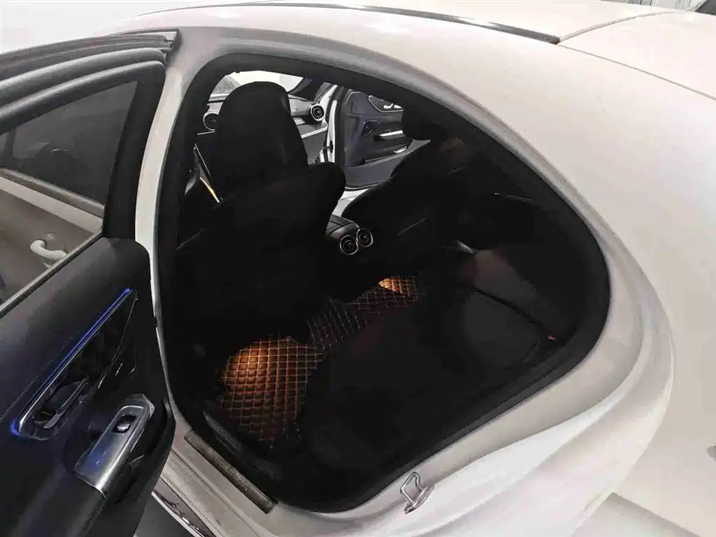 Mercedes-Benz C-Class 2024 C 200 L Sports Edition купить на сайте DeffCars