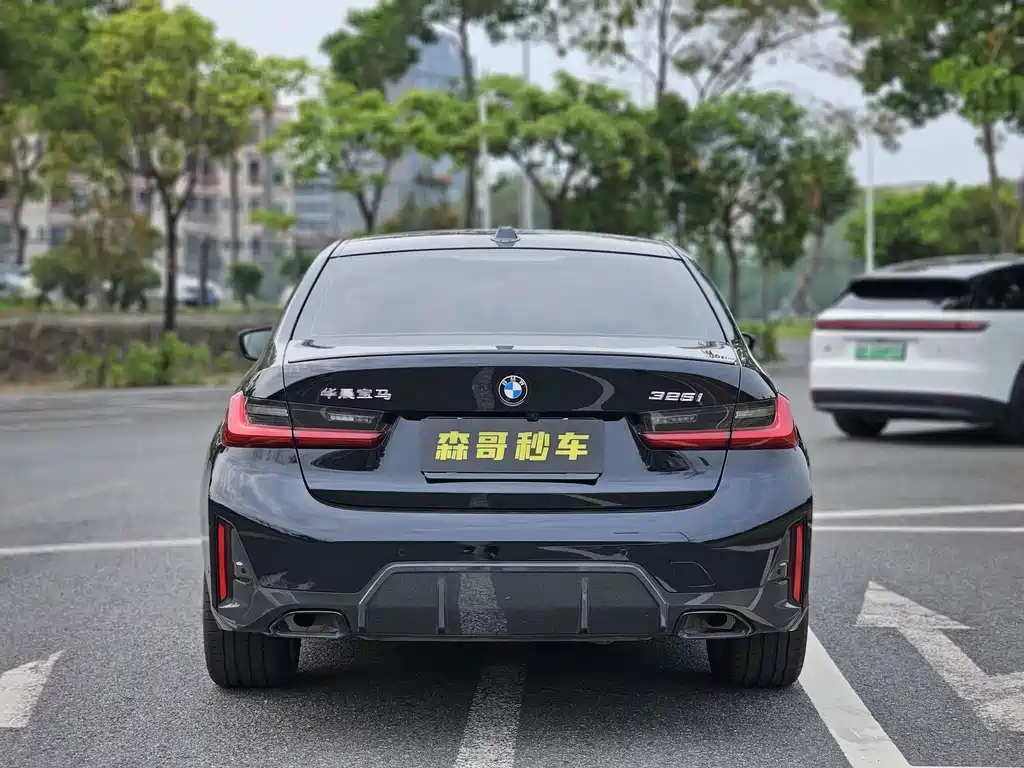 BMW 3 Series 2023 325i M Sports Night Package купить на сайте DeffCars