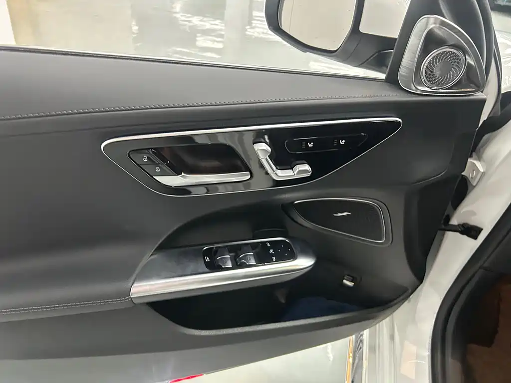 Mercedes-Benz C-Class 2025 C 260 L купить на сайте DeffCars