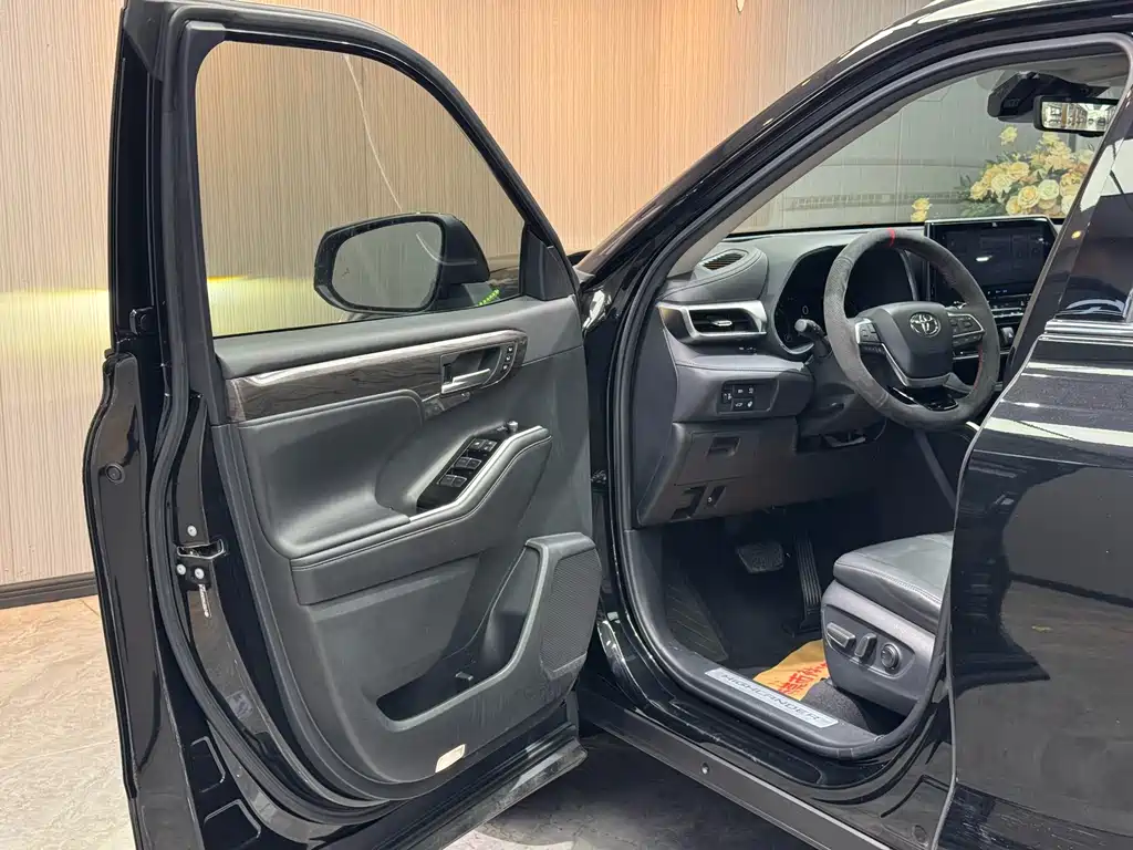 Highlander 2022 dual engine 2.5L four-wheel drive extreme version 7 seats купить на сайте DeffCars