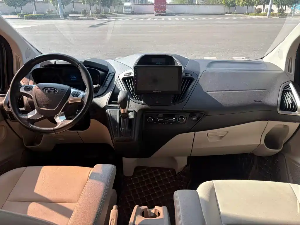 Tourio 2017 2.0T Automatic Elite Edition купить на сайте DeffCars