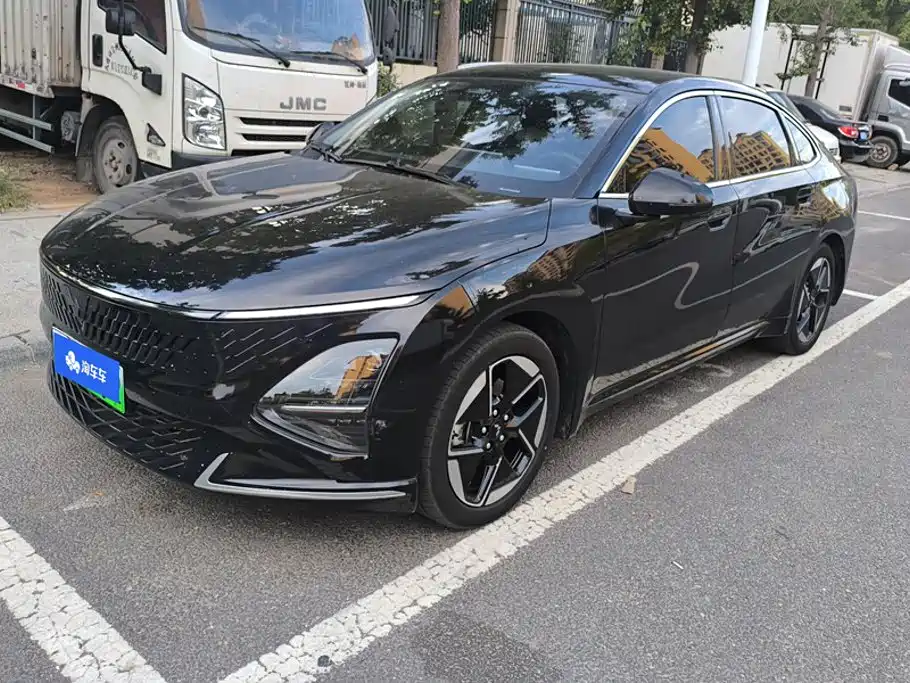 Wuling Starlight 2024 Co-creation Edition 150 Pilot Model купить на сайте DeffCars