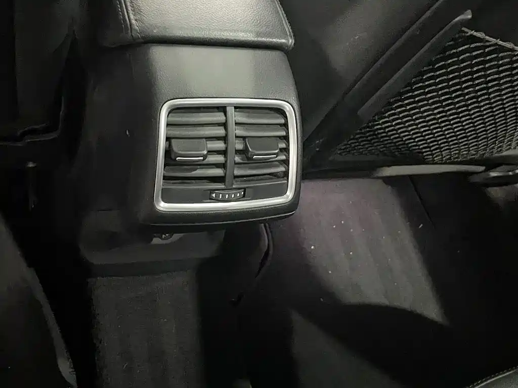 Audi Q3 2018 30 TFSI Fashionable Collection Edition купить на сайте DeffCars