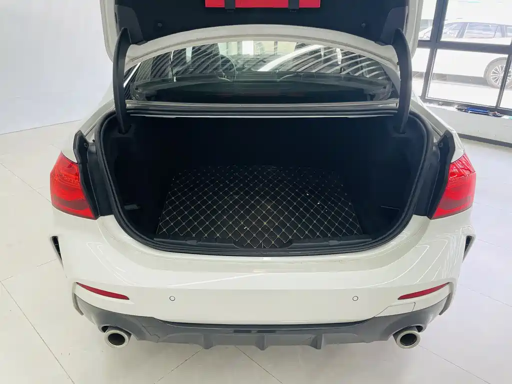 BMW 1 Series 2020 120i M Sports Package купить на сайте DeffCars