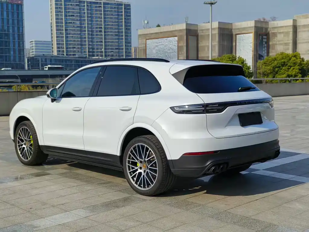 Cayenne 2023 Cayenne 3.0T Platinum Edition купить на сайте DeffCars