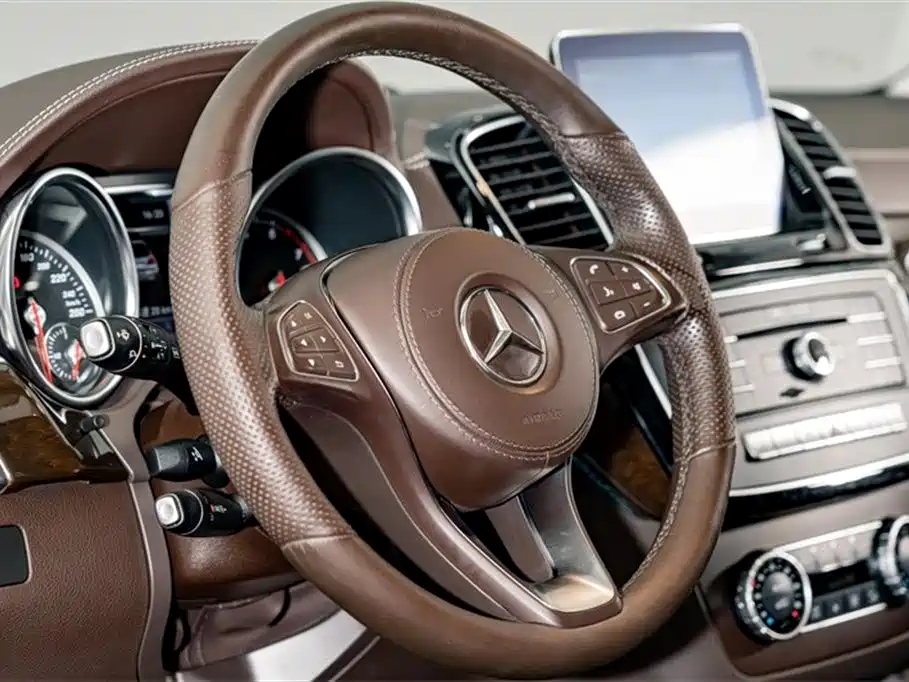 Mercedes-Benz GLS 2018 facelift GLS 400 4MATIC dynamic version купить на сайте DeffCars