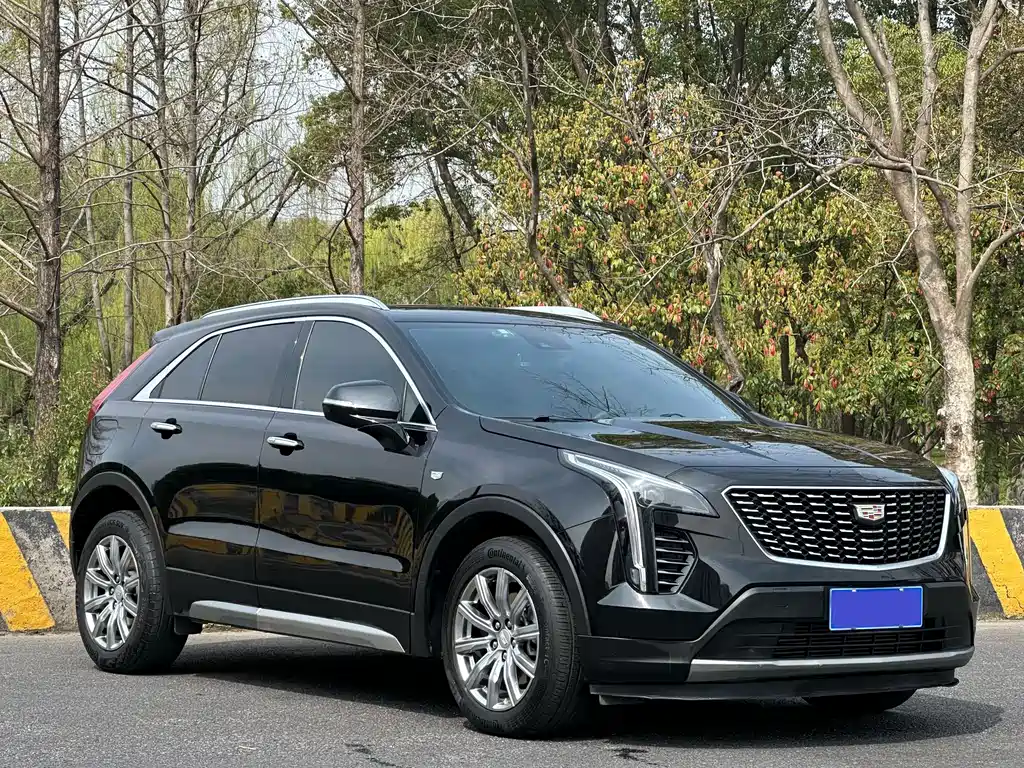 Cadillac XT4 2022 28T two-wheel drive premium model купить на сайте DeffCars