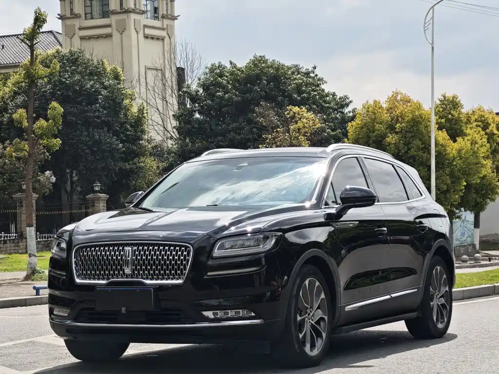 Voyager 2021 2.0T four-wheel drive elegant version купить на сайте DeffCars