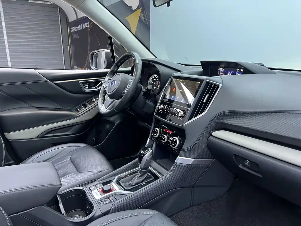 Forester 2022 2.0i AWD Deluxe Edition EyeSight купить на сайте DeffCars