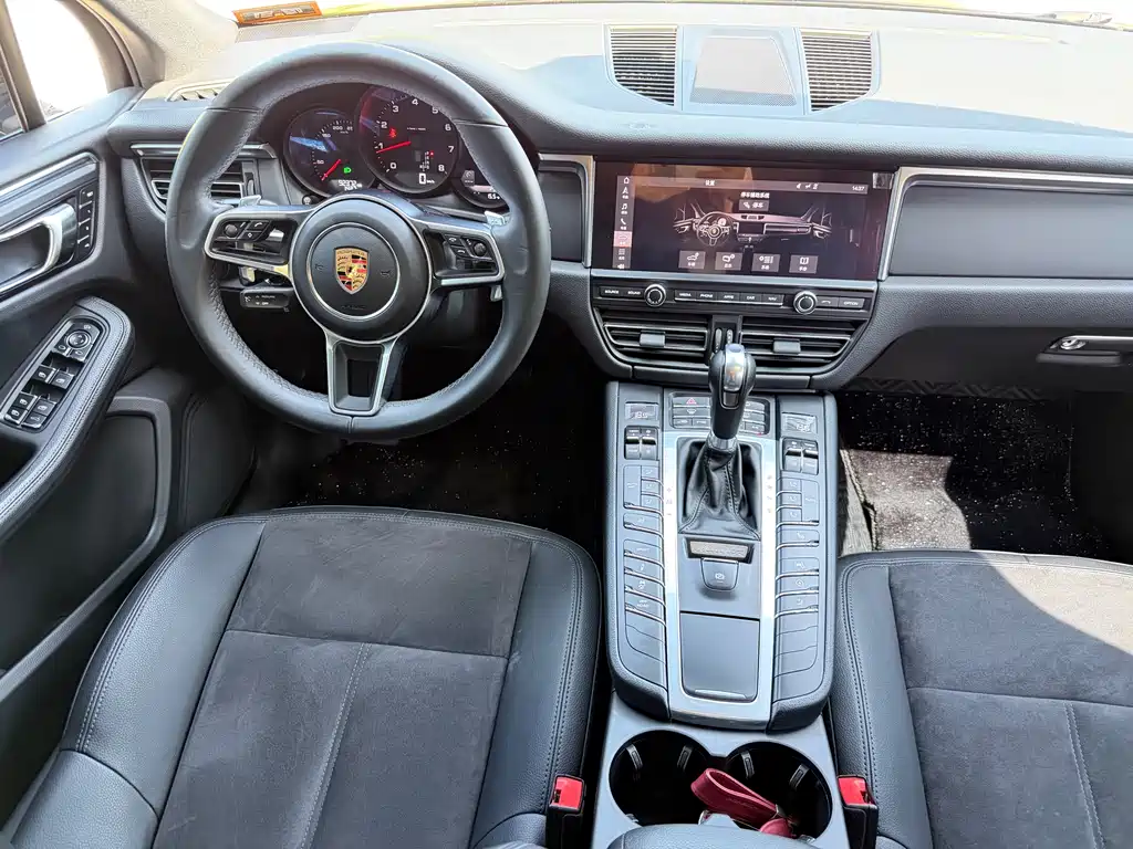Macan 2018 Macan 2.0T купить на сайте DeffCars