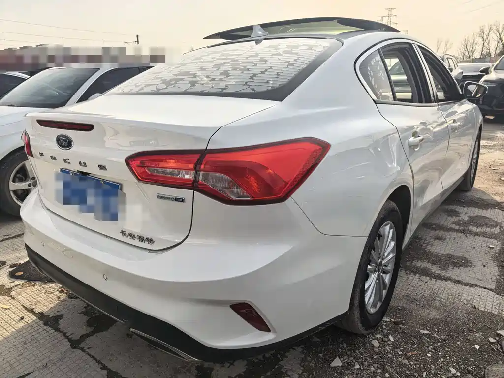 Focus 2021 Sedan EcoBoost 180 Automatic NeochaEDGE купить на сайте DeffCars
