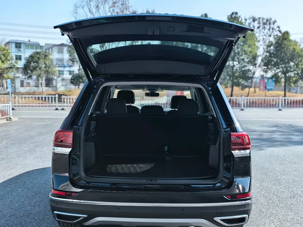 Touron 2024 380TSI four-wheel drive Longxiang version купить на сайте DeffCars