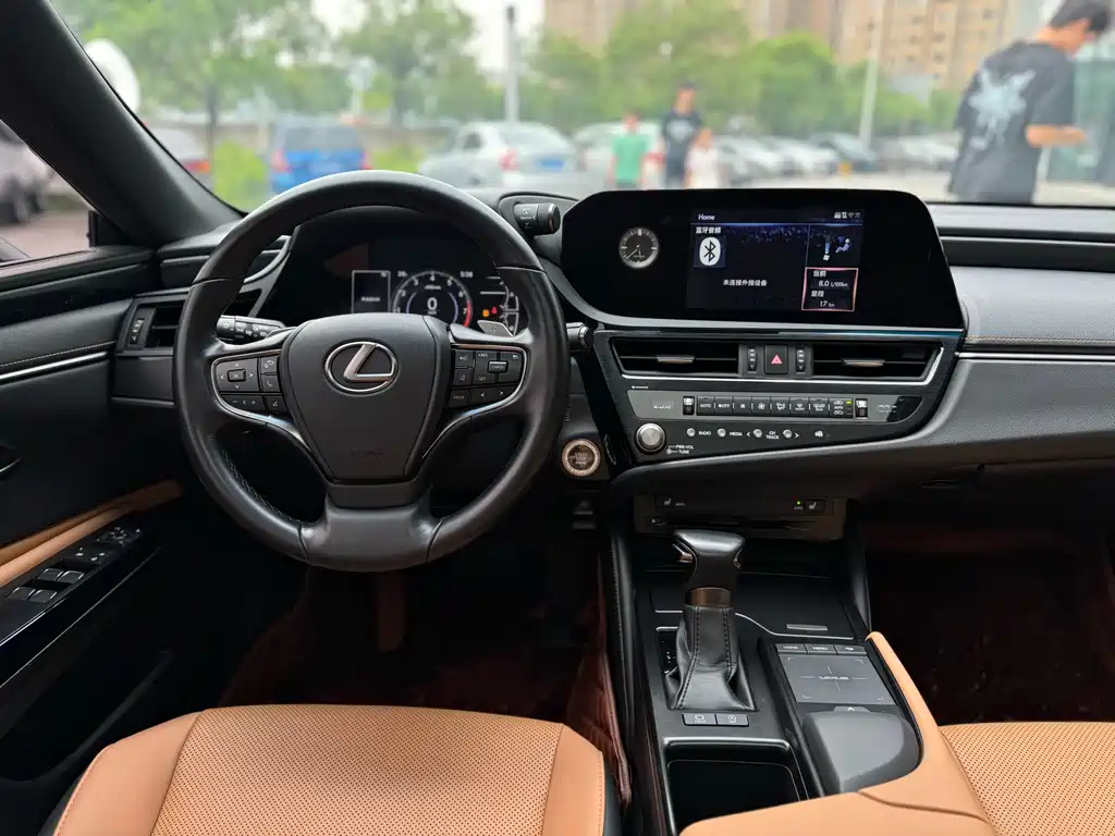 Lexus ES 2021 260 Excellence Edition купить на сайте DeffCars