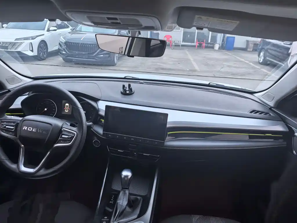 Roewe i5 2021 1.5L CVT Star Edition купить на сайте DeffCars