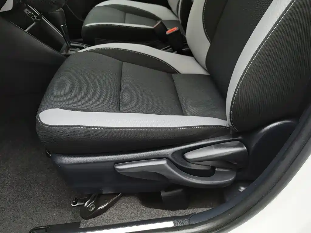 YARiS L Zhixuan 2021 Zhixuan X 1.5L CVT leading version купить на сайте DeffCars