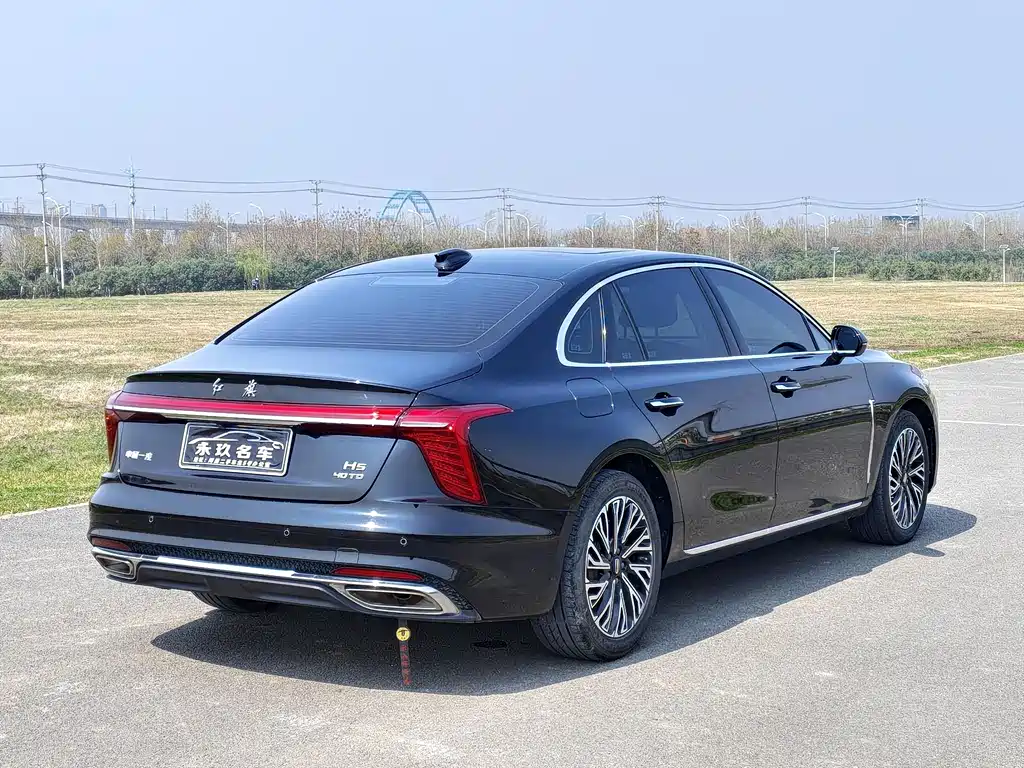 Hongqi H5 2024 2.0T Automatic Zhilianqichang Edition купить на сайте DeffCars