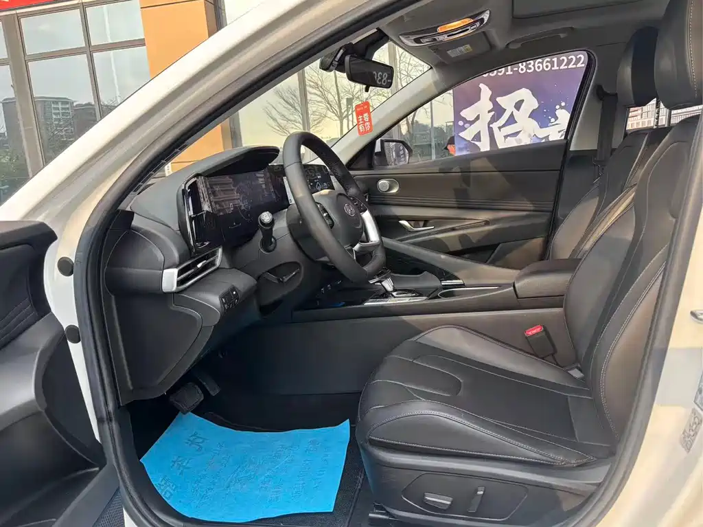 Elantra 2022 1.5L CVT LUX Premium Edition купить на сайте DeffCars