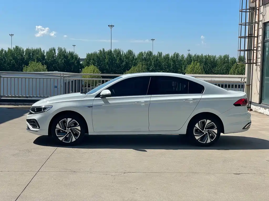 Bora 2023 280TSI DSG Premium Edition купить на сайте DeffCars