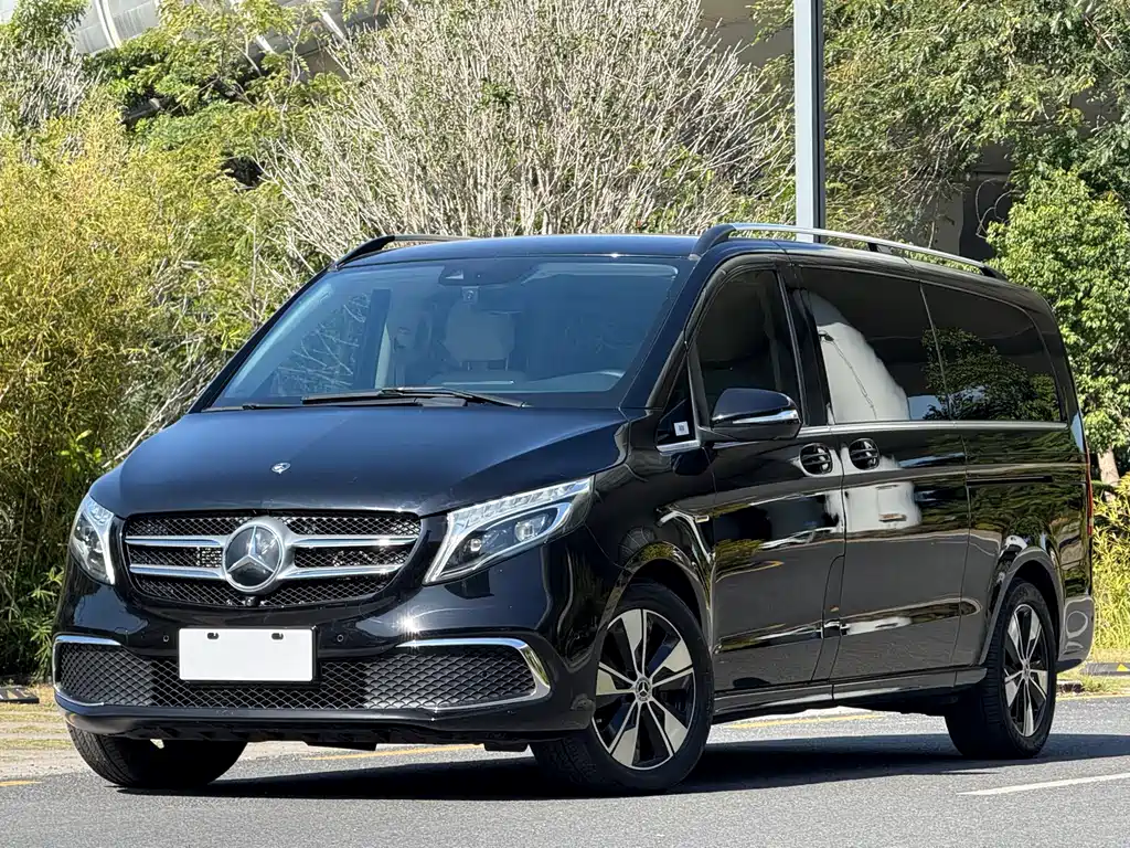 Mercedes-Benz V-Class 2021 V 260 L Long Wheelbase Premium Edition купить на сайте DeffCars