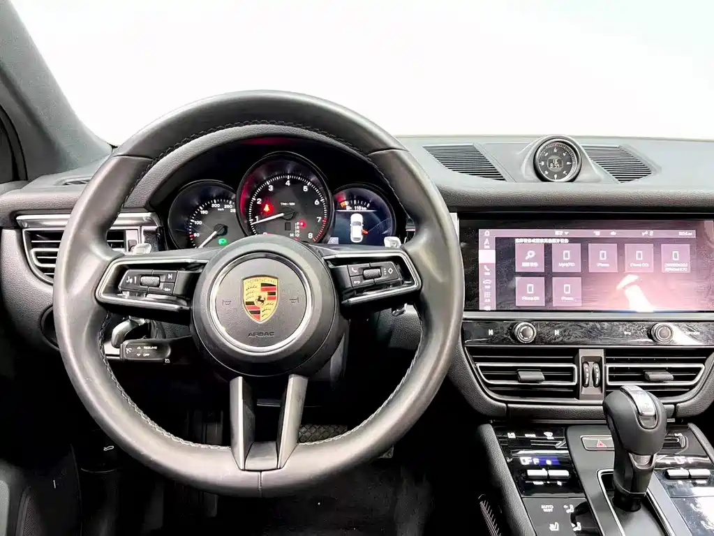 Macan 2022 Macan 2.0T купить на сайте DeffCars