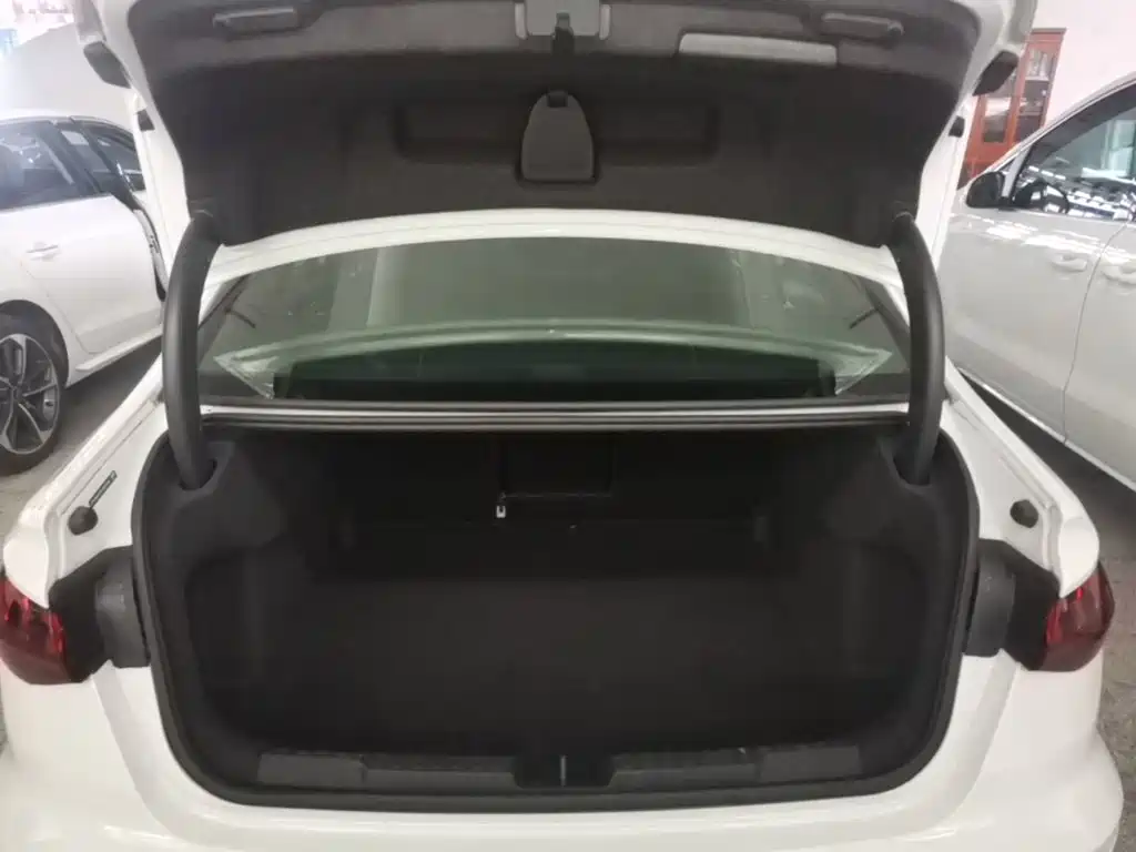 Audi A3 2024 A3L Limousine 35 TFSI Fashionable and Sporty купить на сайте DeffCars