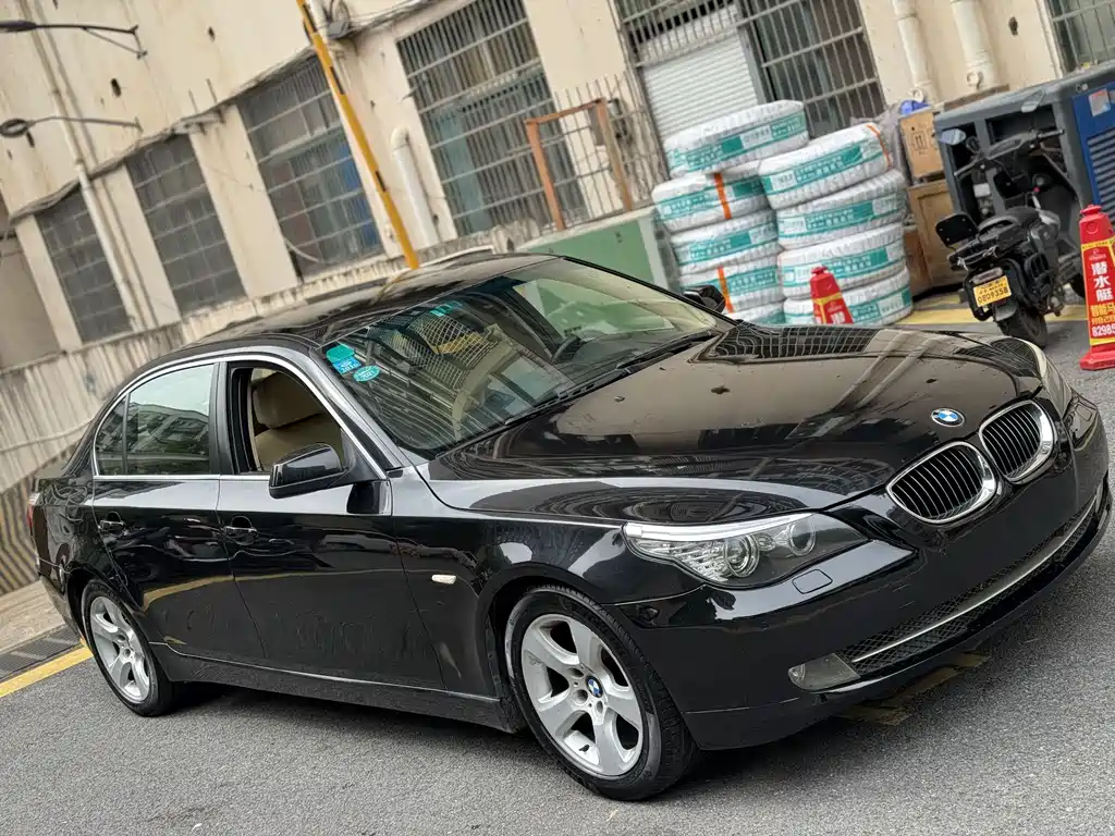 BMW 5 Series 2010 523Li Leading Model купить на сайте DeffCars