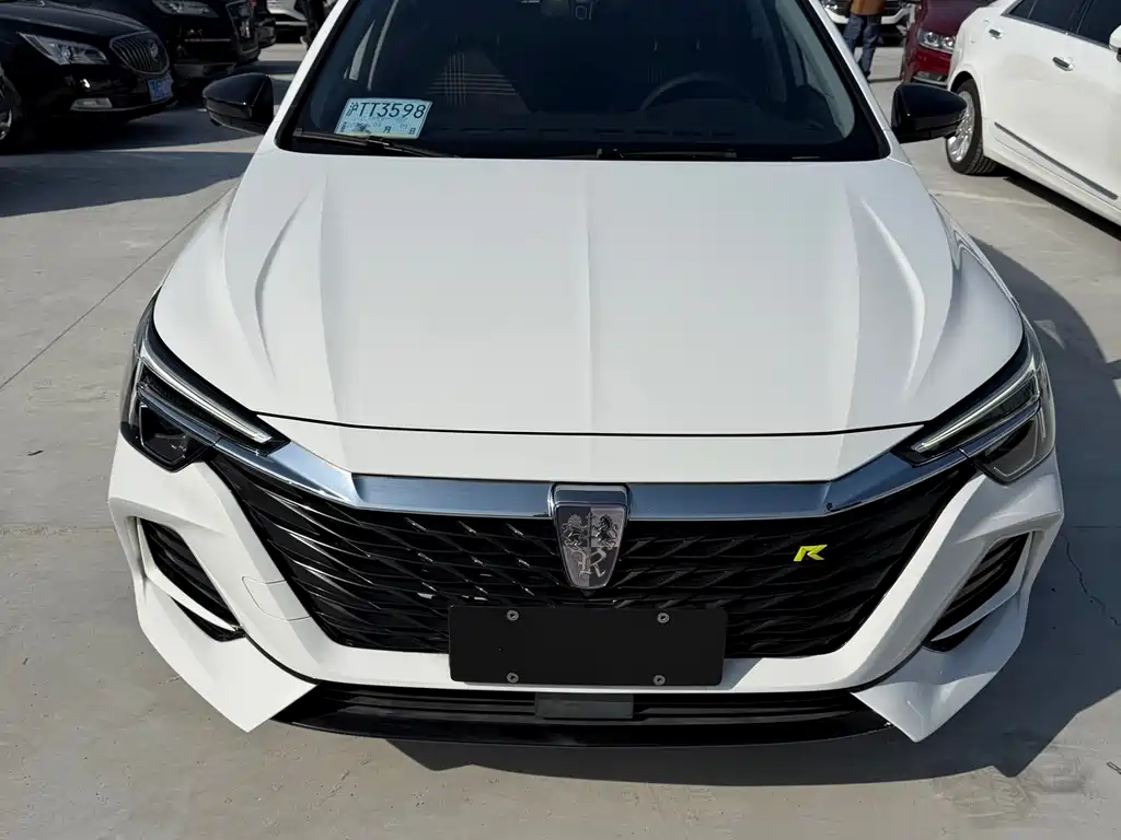Roewe i6 MAX New Energy 2020 1.5T PHEV Cool Sky Curtain Edition купить на сайте DeffCars