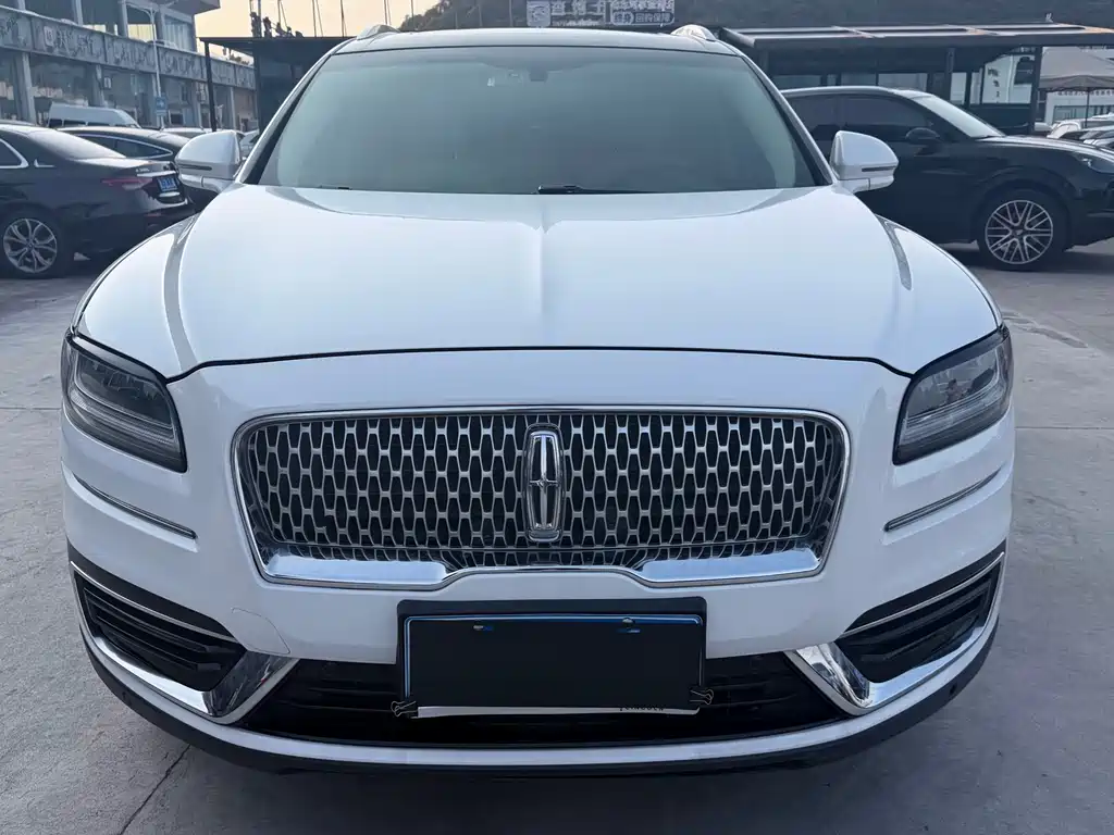 Voyager imported 2019 2.0T two-wheel drive exclusive version, National V купить на сайте DeffCars