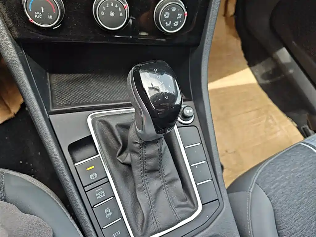 Sagitar 2025 200TSI DSG Flyover Edition купить на сайте DeffCars