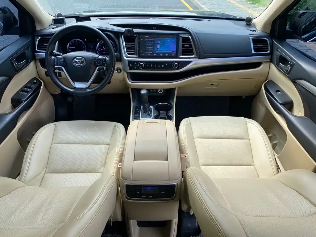 Highlander 2018 2.0T 2WD Elite Edition 7 seats National V купить на сайте DeffCars
