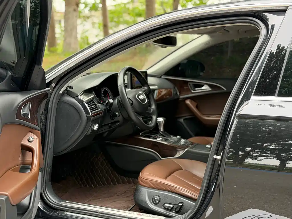 Audi A6L 2014 30 FSI Comfort купить на сайте DeffCars