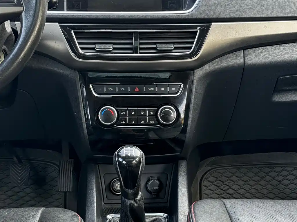 Changan Auchan A600 2016 1.5L manual luxury 7-seater купить на сайте DeffCars