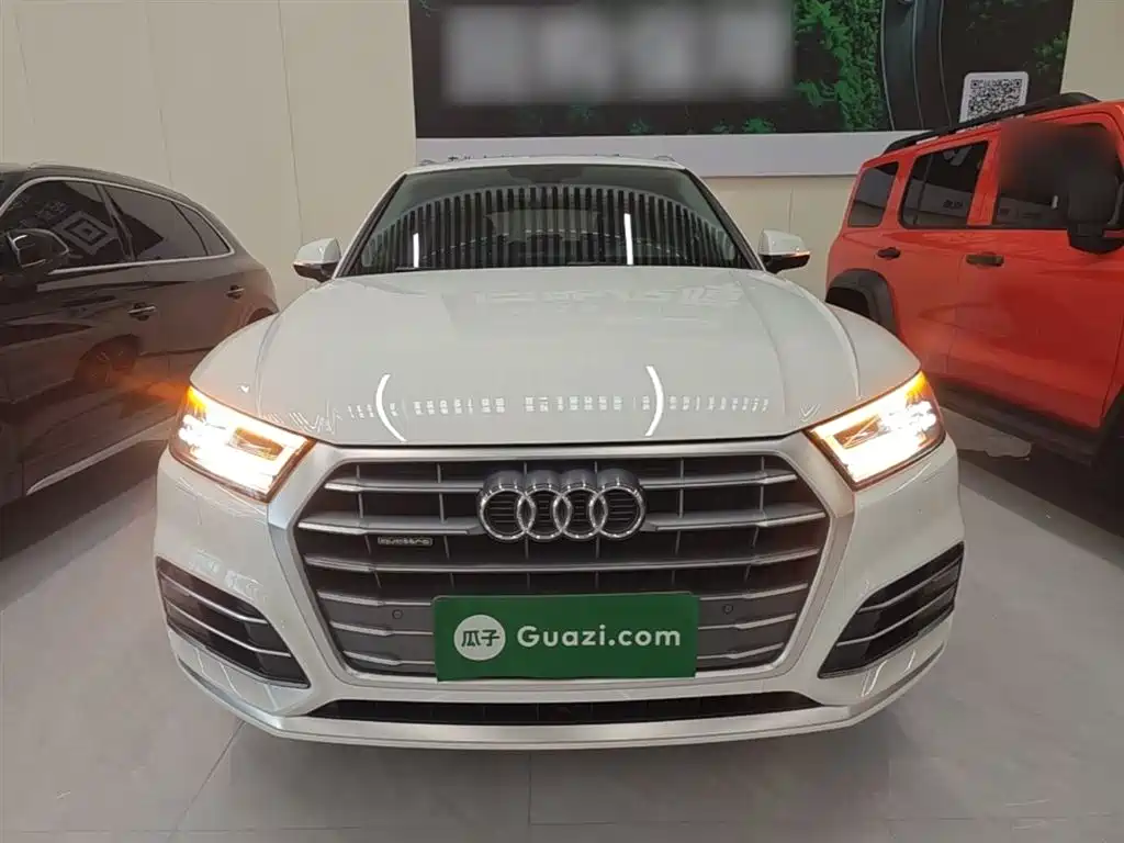 Audi Q5L 2020 facelift 40 TFSI enjoys fashionable style купить на сайте DeffCars