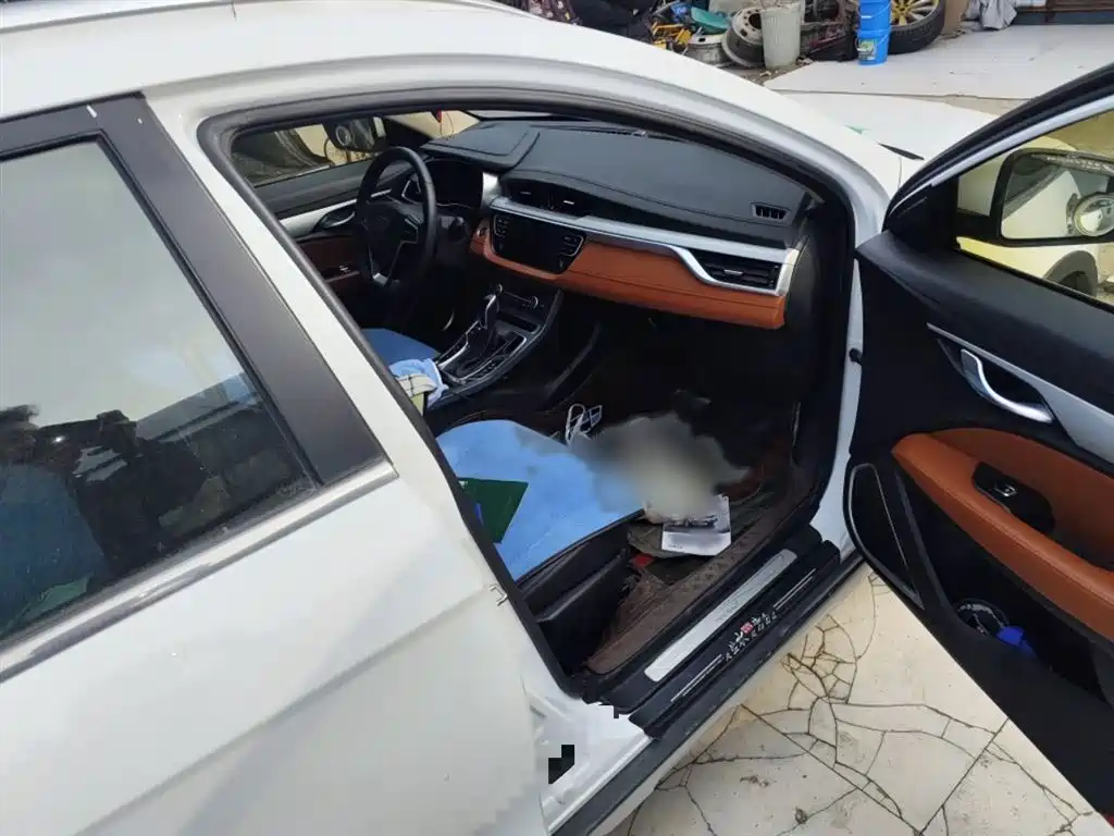 Vision S1 2018 1.5L CVT front-end model купить на сайте DeffCars