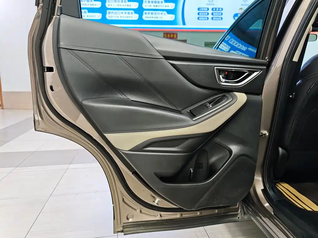 Forester 2022 2.0i AWD Deluxe Edition EyeSight купить на сайте DeffCars