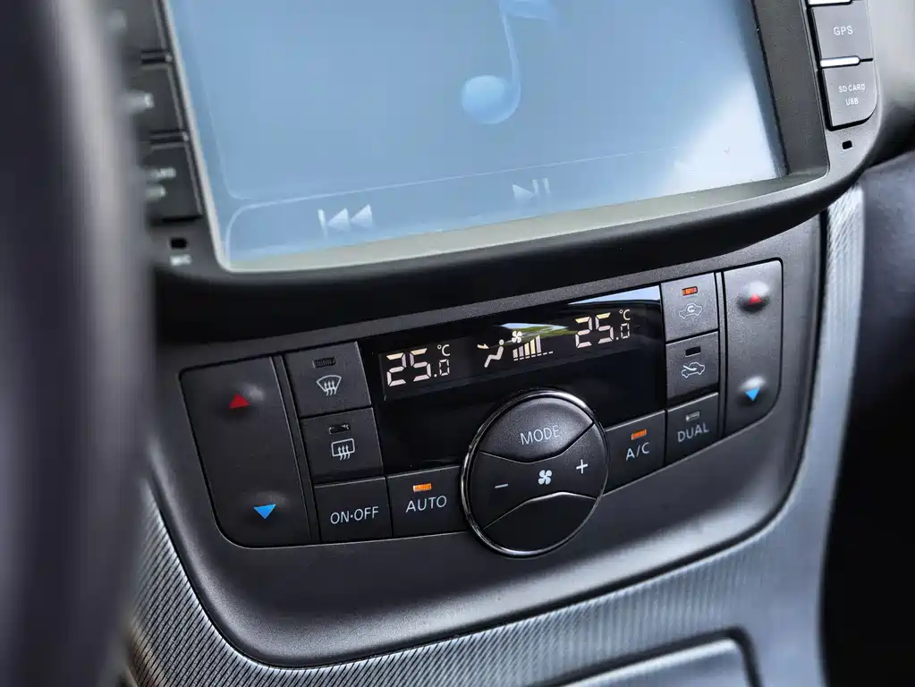Sylphy 2014 1.6XV CVT Exclusive Edition купить на сайте DeffCars