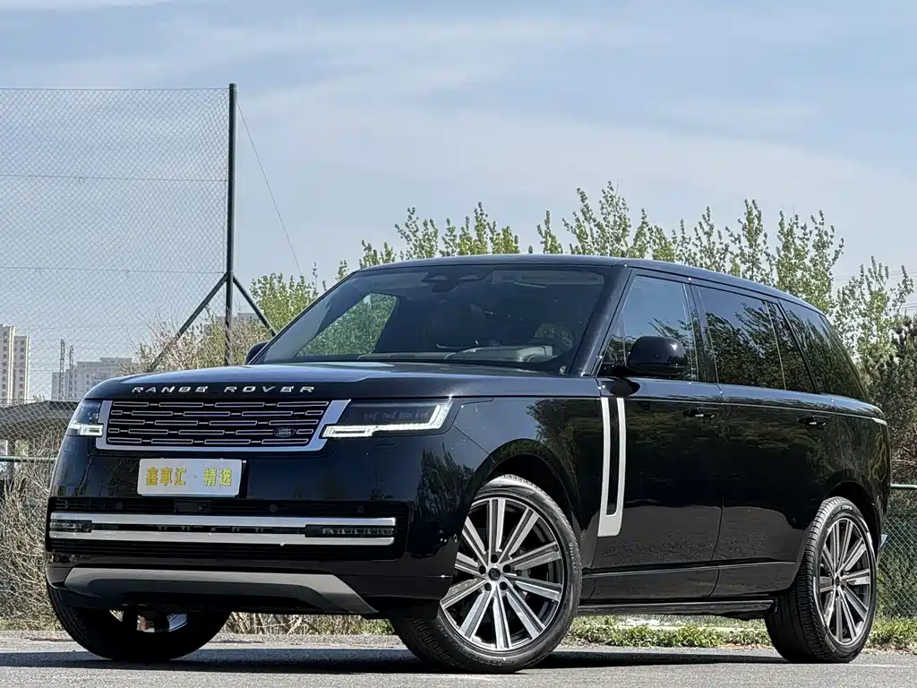 Range Rover 2024 3.0 L6 400PS Genesis Extended Edition купить на сайте DeffCars