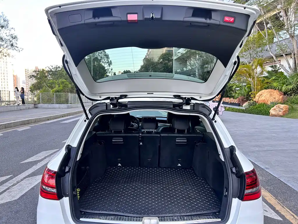 Mercedes-Benz C-Class (Imported) 2020 C 260 Touring Sedan купить на сайте DeffCars