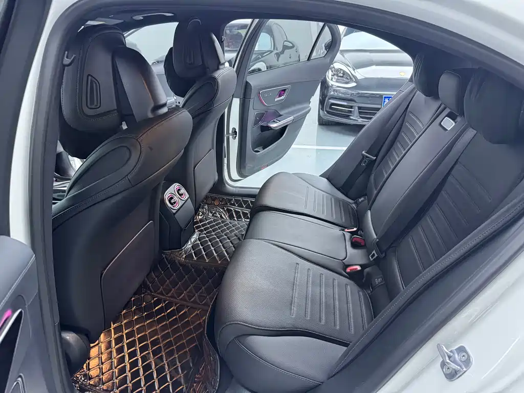 Mercedes-Benz C-Class 2024 C 260 L Sports Edition купить на сайте DeffCars