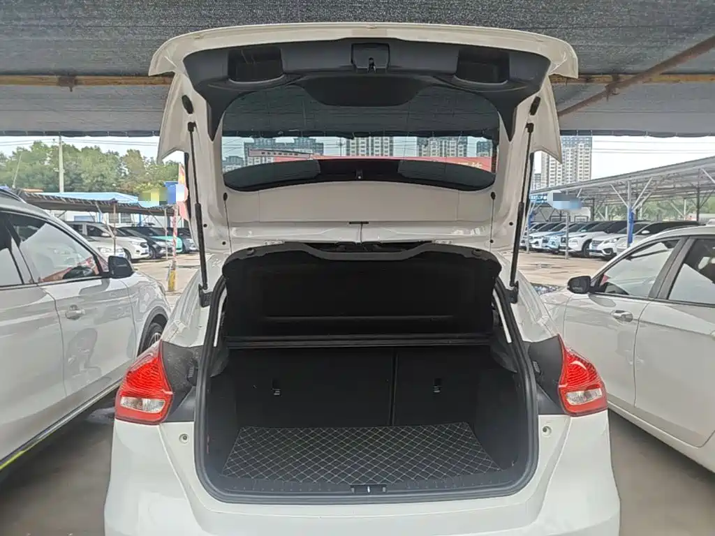 Focus 2017 Two-Bedroom 1.6L Automatic Comfort Edition Senova Zhixing купить на сайте DeffCars