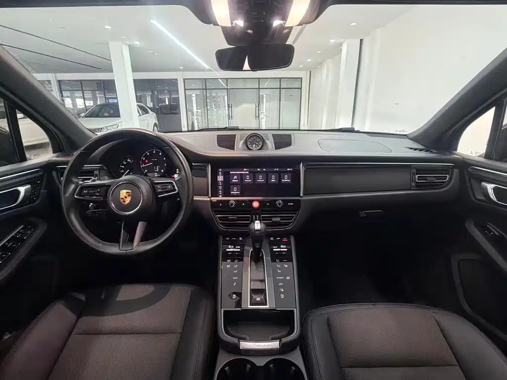 Macan 2020 Macan 2.0T купить на сайте DeffCars