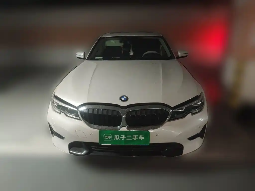 BMW 3 Series 2020 320i Sports Package купить на сайте DeffCars