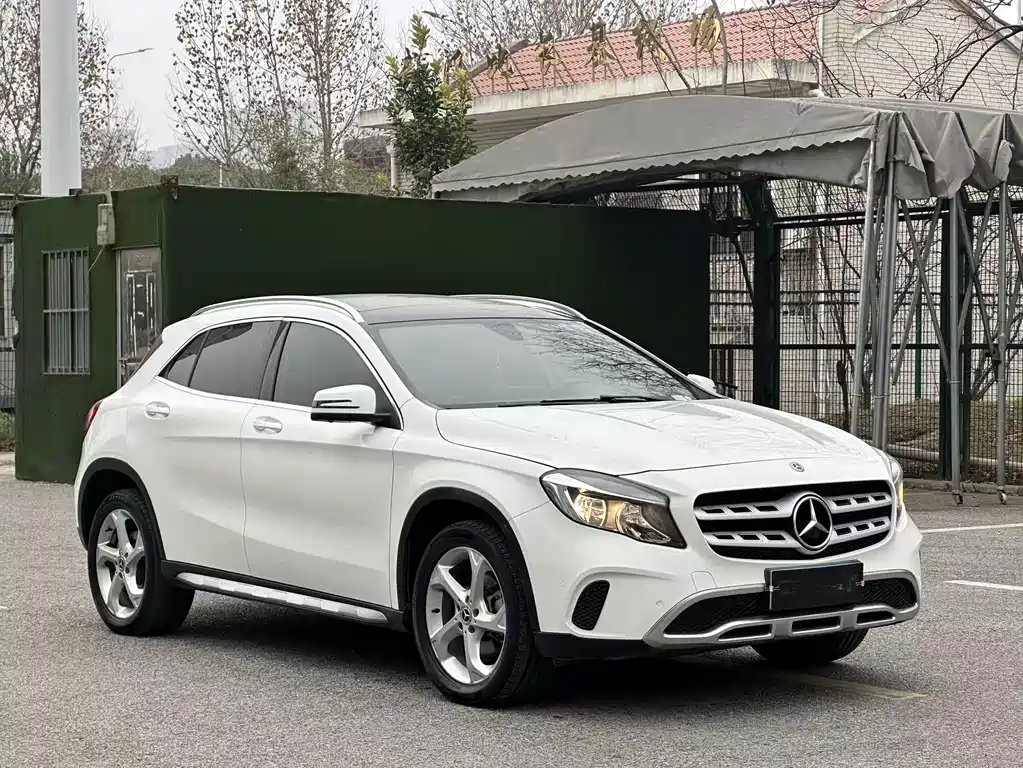 Mercedes-Benz GLA 2018 GLA 200 Dynamic купить на сайте DeffCars