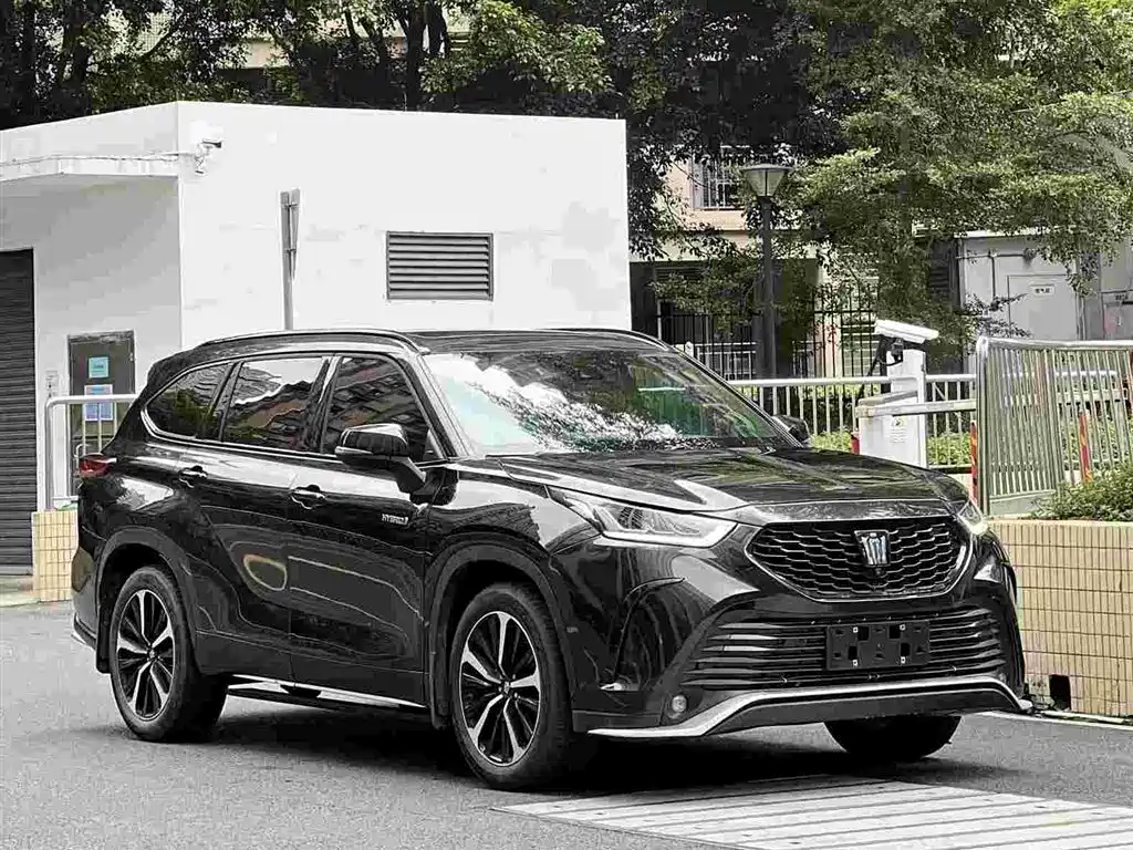 Crown Lufang 2023 2.5L HEV four-wheel drive flagship version купить на сайте DeffCars