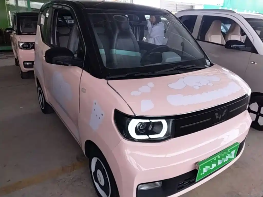 Hongguang MINIEV 2021 Macaron Sandwich Model 170km Lithium Iron Phosphate купить на сайте DeffCars