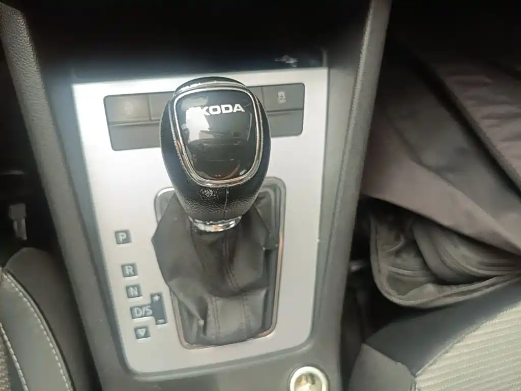Octavia 2017 1.6L automatic version купить на сайте DeffCars