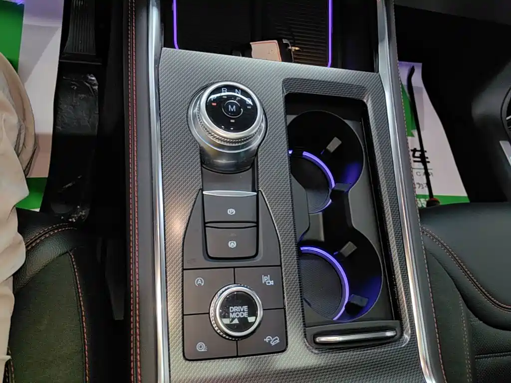 Explorer 2023 EcoBoost 285 four-wheel drive ST-LINE 6-seater купить на сайте DeffCars