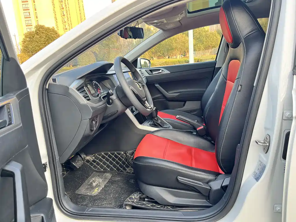 Polo 2021 Plus 1.5L Automatic Panoramic Enjoyment Edition купить на сайте DeffCars