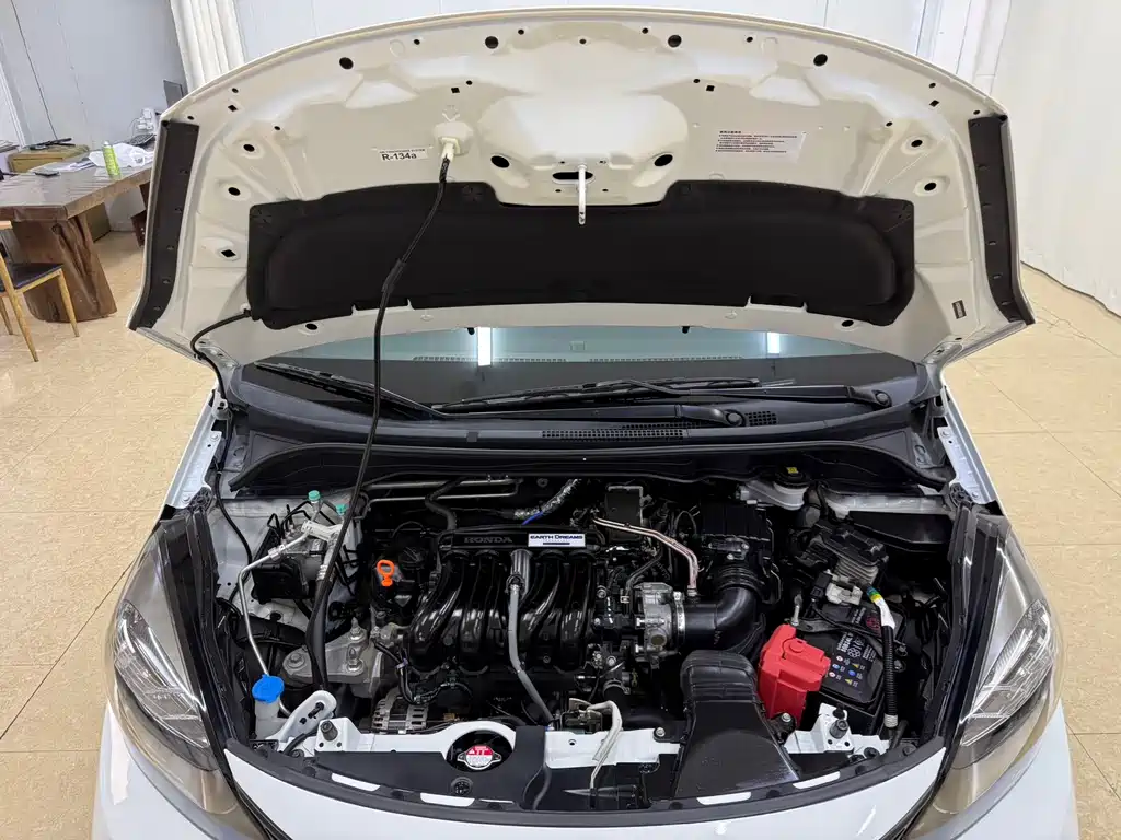 Fit 2021 1.5L CVT Fashion Edition купить на сайте DeffCars