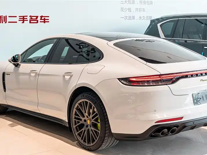 Panamera New Energy 2023 facelift Panamera 4 E-Hybrid Platinum Edition 2.9T купить на сайте DeffCars